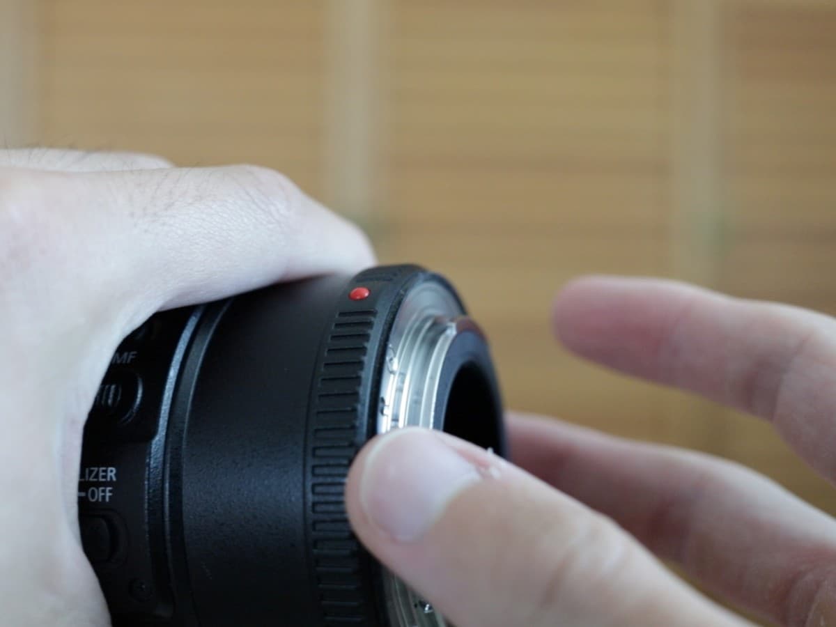 Canon EF 100mm f2.8L Macro weather sealing gasket.