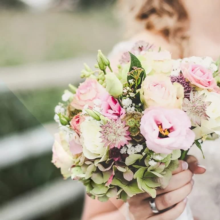 Bouquet of flowers.