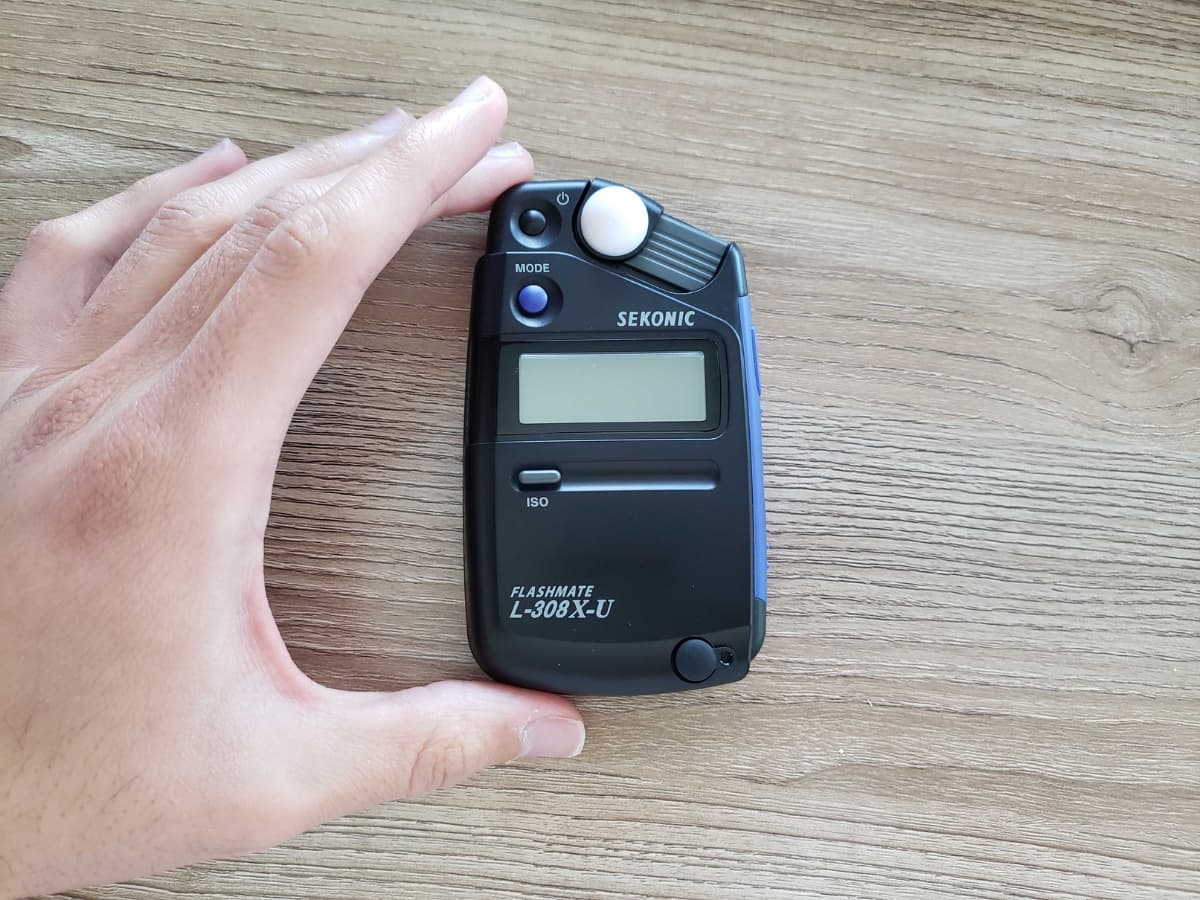 Light meter on a desk.