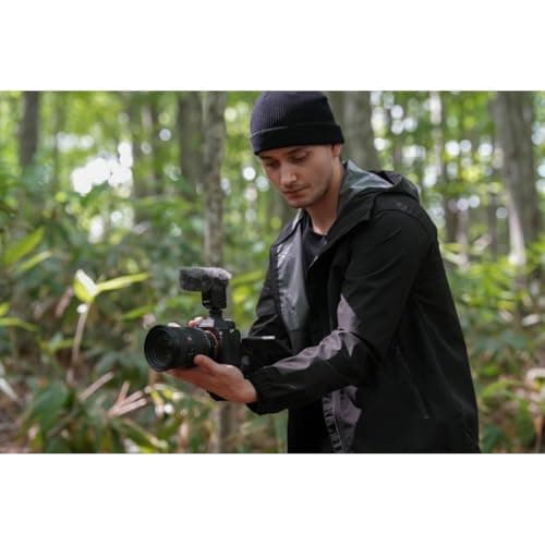 Variant image 1 of Sony a7R V