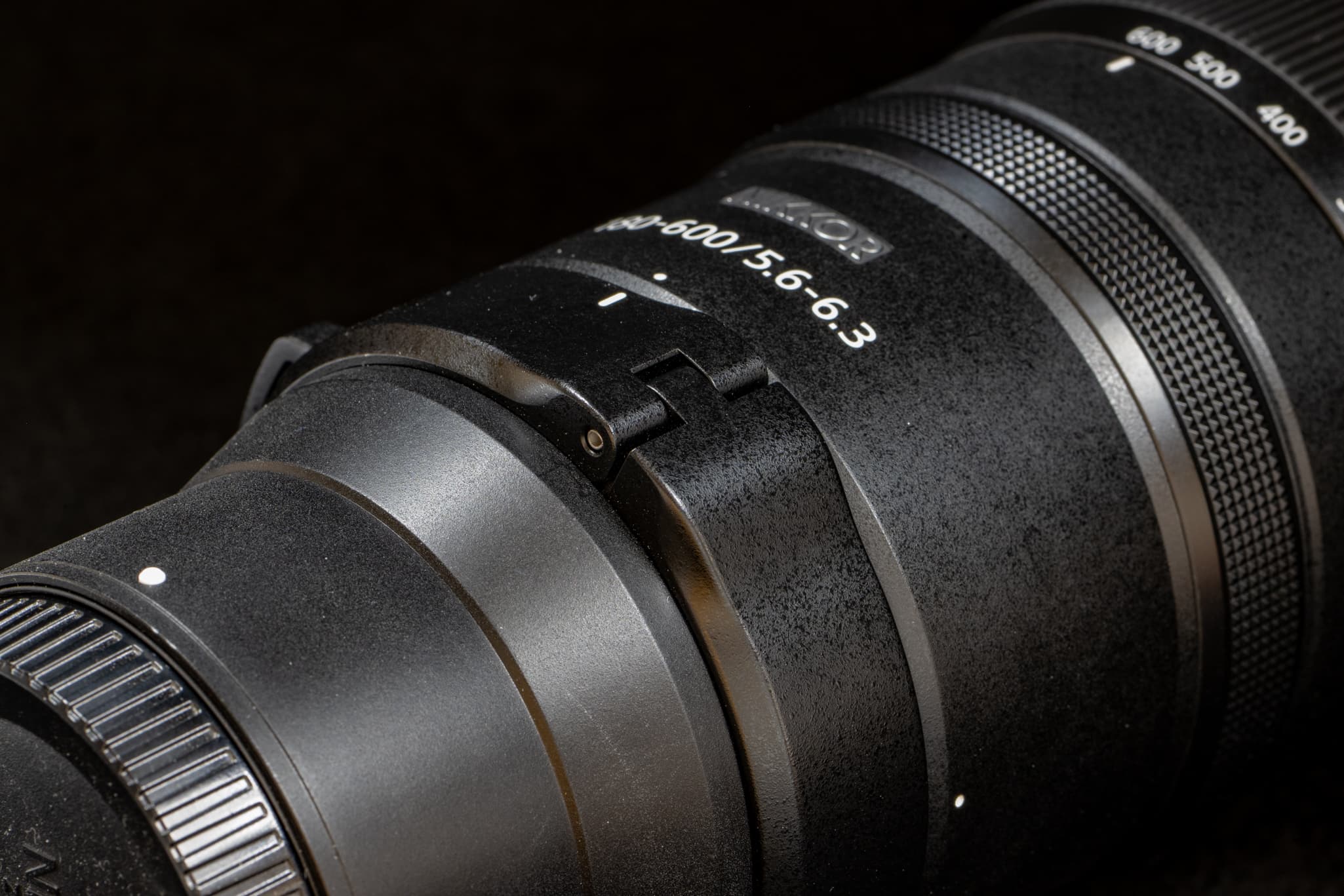 Highlighting the material design on the Nikon Z 180-600mm f/5.6-6.3 VR