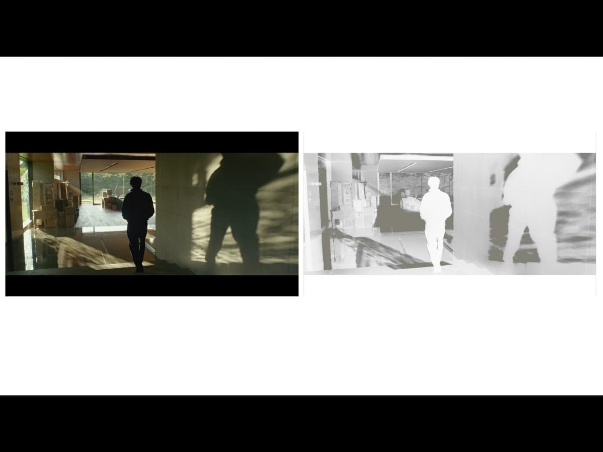 Lighting from scene in Parasite where Ki-Woo's father is coming out of room.