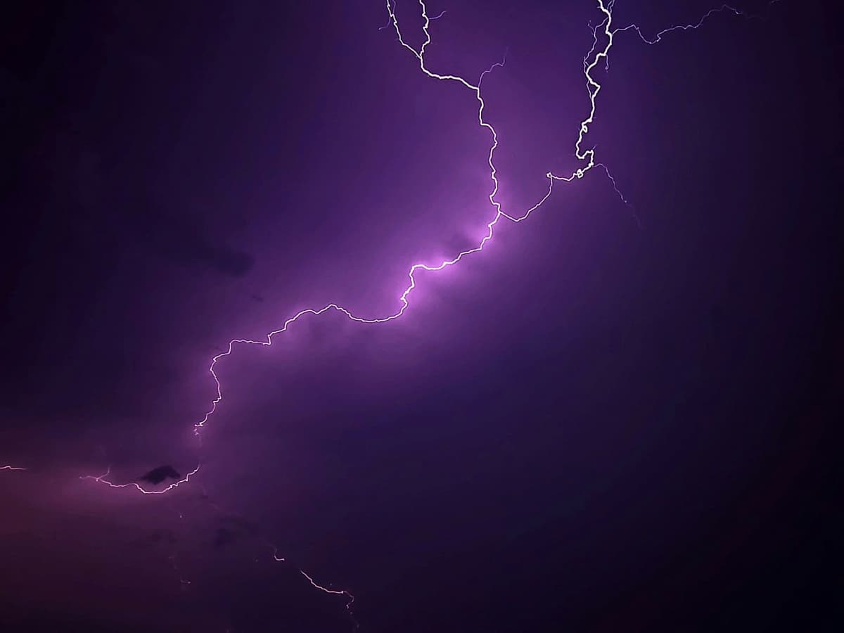 Photo of lightning in the sky.