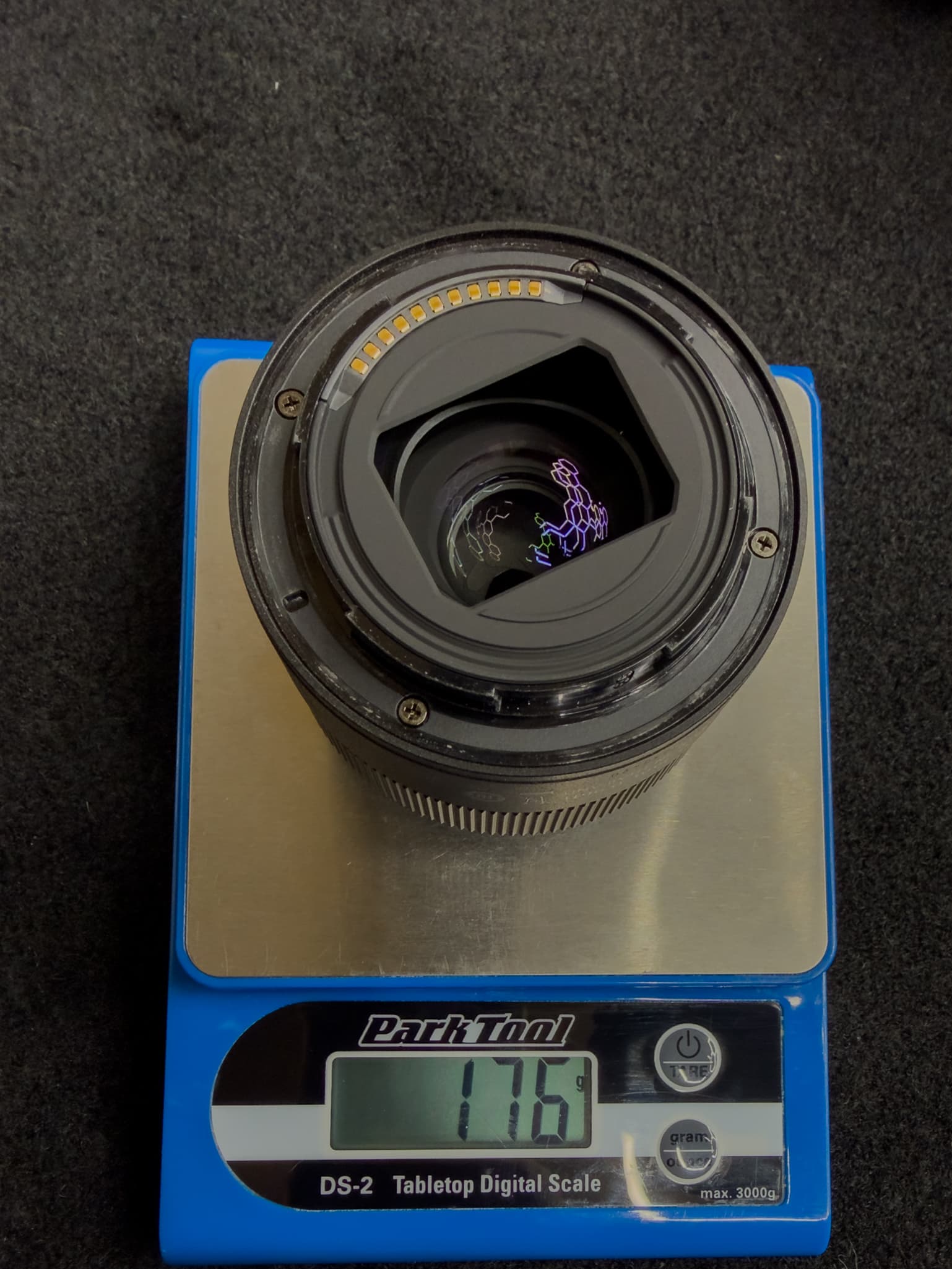 Weight of Nikon Z 40mm f/2 without lens cap